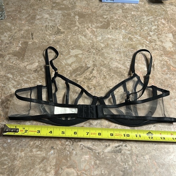 sexy strappy cage mesh bra,M, underwire,
Kinks,gangtza,dominatrix,cosplay - Picture 8 of 8